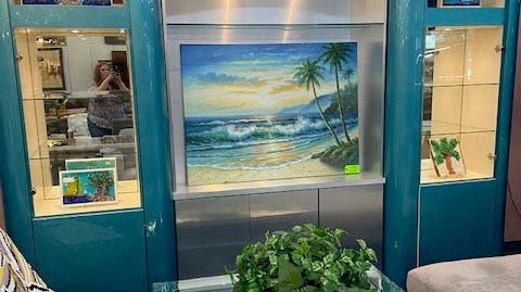 Incorporating Statement Pieces Into Your Decor