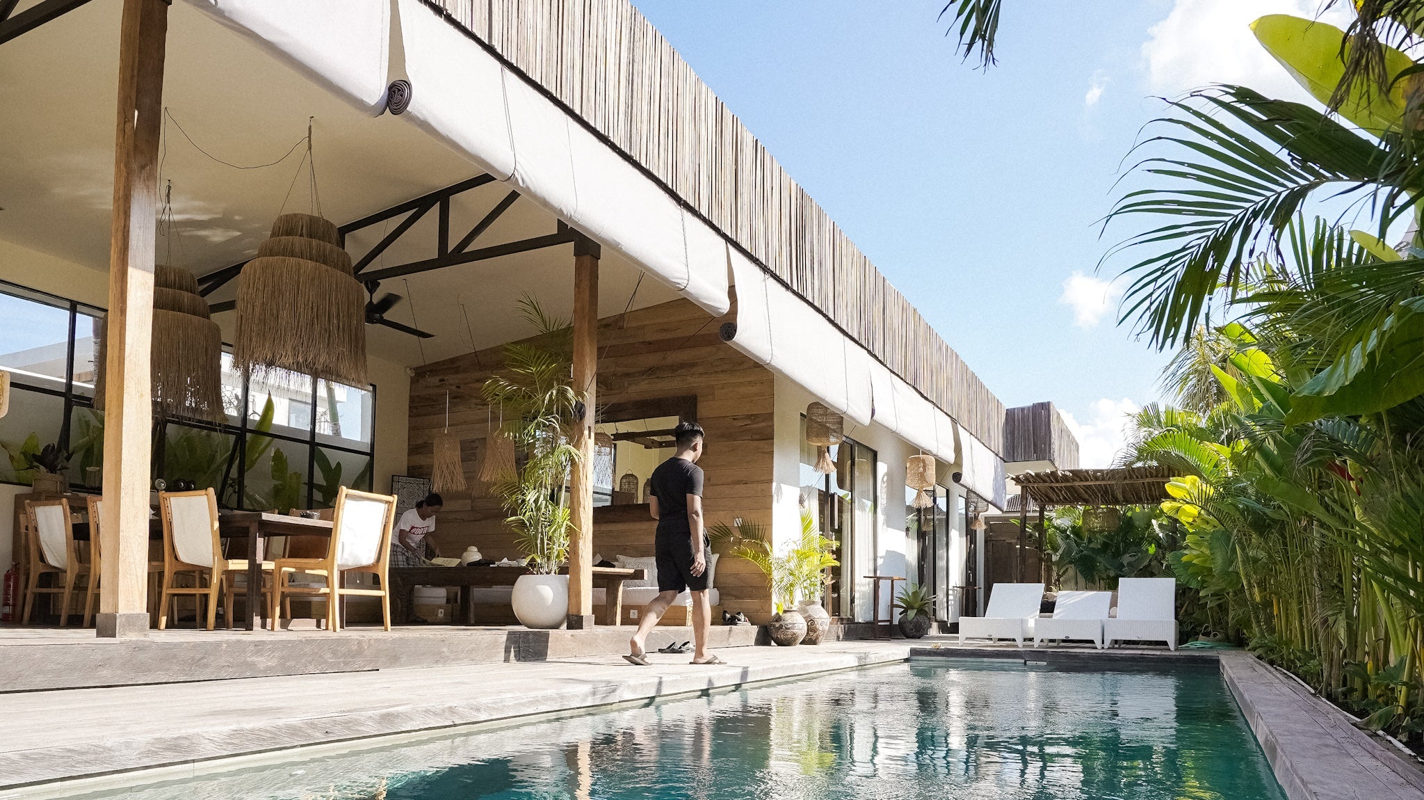 Creating a Relaxing Outdoor Oasis: Choosing the Right Patio Furniture