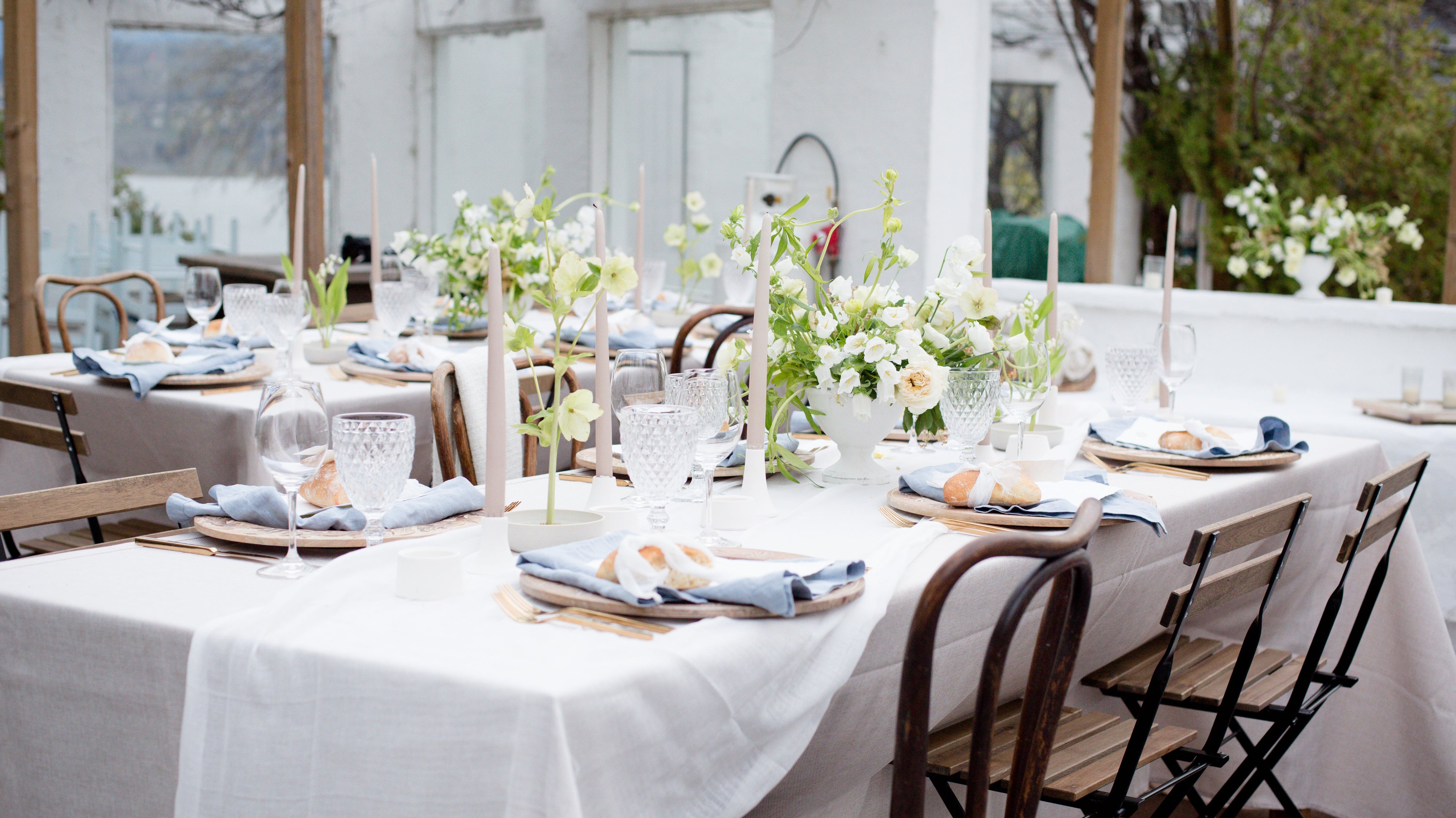 Furniture for Entertaining: Creating the Perfect Dining and Seating Arrangements