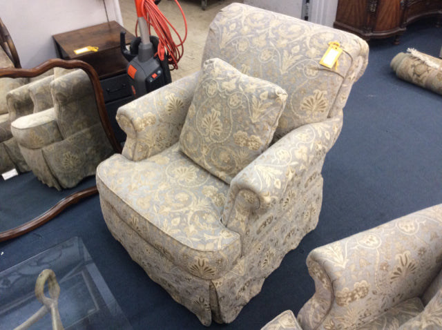 Broyhill Living Room Chair In Gold And Silver